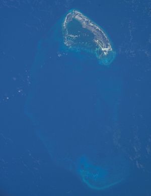 NASA-Bild des Atolls mit der Insel Platte