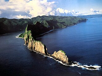 Cockscomb Point as seen jutting into the ocean. Pola island.jpg