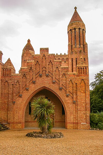 File:Quarr Abbey - geograph.org.uk - 5706107.jpg