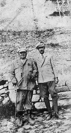 Рафаил Попов (ляво) и Цар Борис III