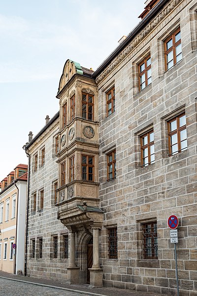 File:Regierungsstraße 8 Amberg 20190625 004.jpg