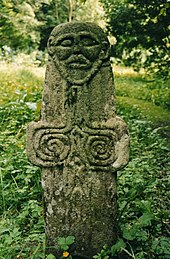 8th-century Riasg Buidhe Cross in the gardens Riasg Buidhe Cross.jpg