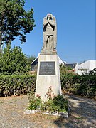 Statue de Saint-Michel au Palais à Belle-Île-en-Mer : « À Saint-Michel les Bellilois reconnaissants 1939-1945 ».