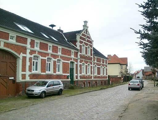 Schleuß Dorfstraße