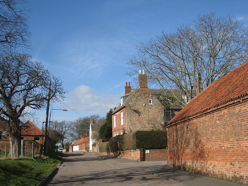 File:School Lane (2) - geograph.org.uk - 2825925.jpg