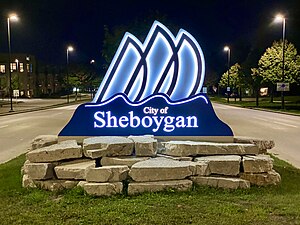 Sheboygan Brat Day Parade returns with crowds along the street