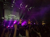 Hillsong United achieved the first number one on the Official Christian & Gospel Albums Chart with Zion. Show de Hillsong.jpg