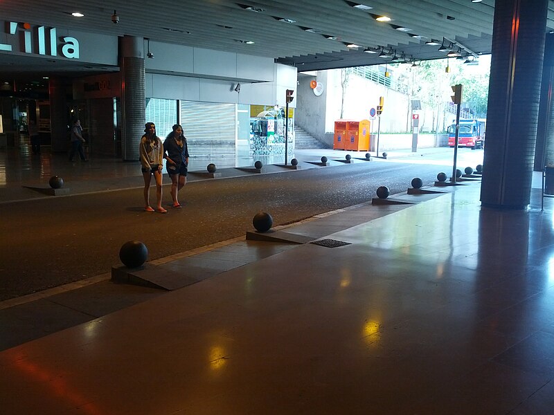 File:Signalized retail crosswalk in underpass with spherical bollards (18421935650).jpg