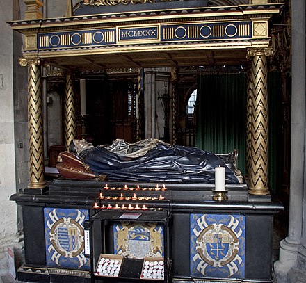 Monument with effigy of Lancelot Andrewes in Southwark Cathedral