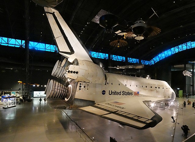 Space Shuttle Discovery at the Steven F. Udvar-Hazy Center