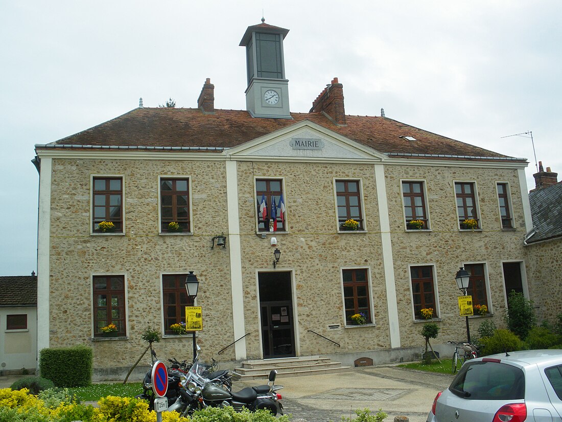 File:St Maurice Mairie.JPG