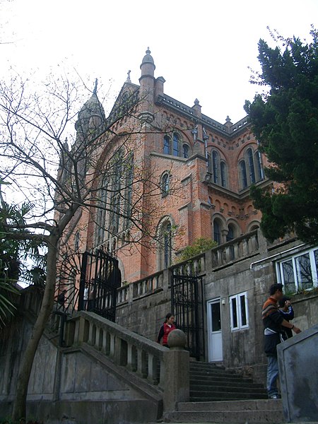 File:Stairs She Shan Basilica 20050410.jpg