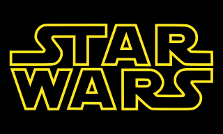 Star Wars é uma franquia do tipo space opera estadunidense criada pelo cineasta George Lucas, que conta com uma série de nove filmes de fantasia científica e dois spin-offs. O primeiro filme foi lançado apenas com o título Star Wars, em 25 de maio de 1977, e tornou-se um fenômeno mundial inesperado de cultura popular, sendo responsável pelo início da 