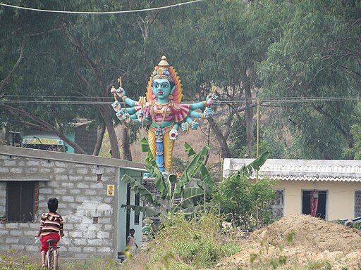 Statue-spotted-near-Vellore