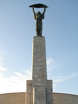 Estatua de la Libertad (Budapest)