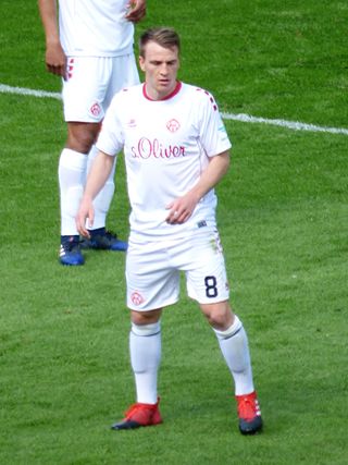 <span class="mw-page-title-main">Emanuel Taffertshofer</span> German footballer (born 1995)