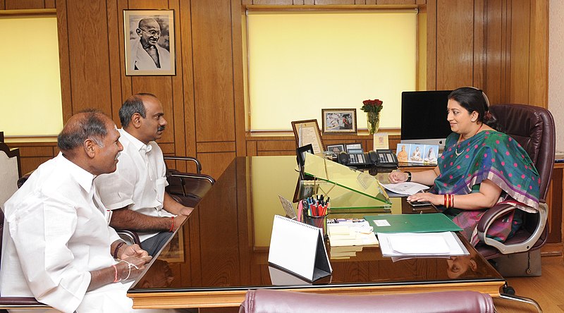 File:The Chief Minister of Puducherry, Shri N. Rangaswamy meeting on the Union Minister for Human Resource Development, Smt. Smriti Irani, in New Delhi on February 27, 2015.jpg