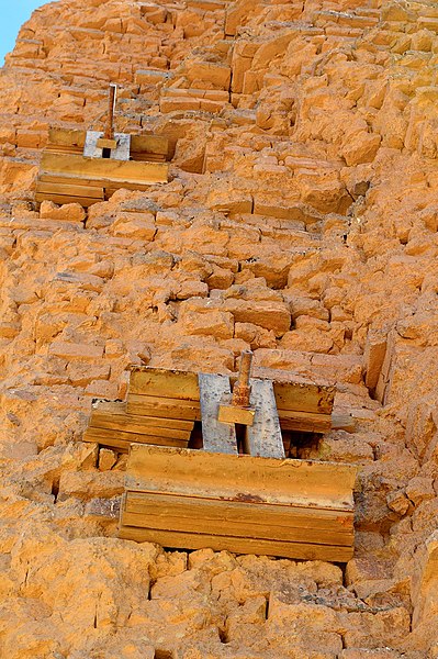 File:The ruins of the so-called Tongue Tower of the ziggurat of Nabu at Borsippa, Babel Governorate, Iraq. 6th century BC.jpg