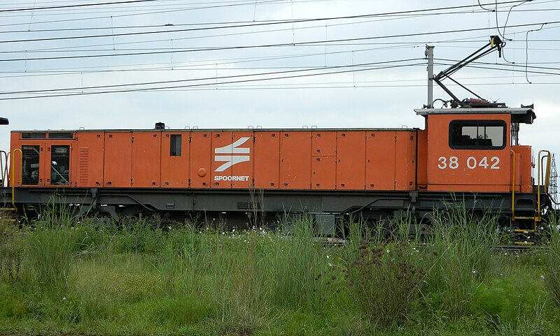 File:Transnet Class 38 042 (24269781570).jpg