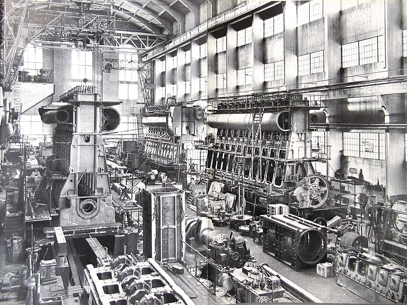 File:Trieste - Sala montaggio Motori Diesel della Fabbrica Macchine Sant'Andrea.jpeg