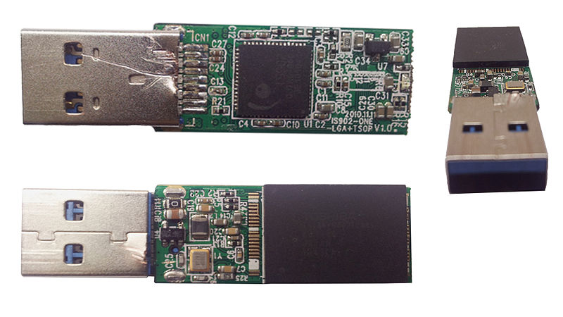 File:USB 3.0 Flash Drive PCB.jpg