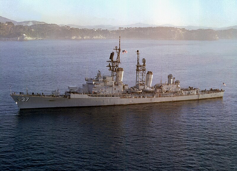 File:USS Farragut (DDG-37) at Toulon 1979.JPEG