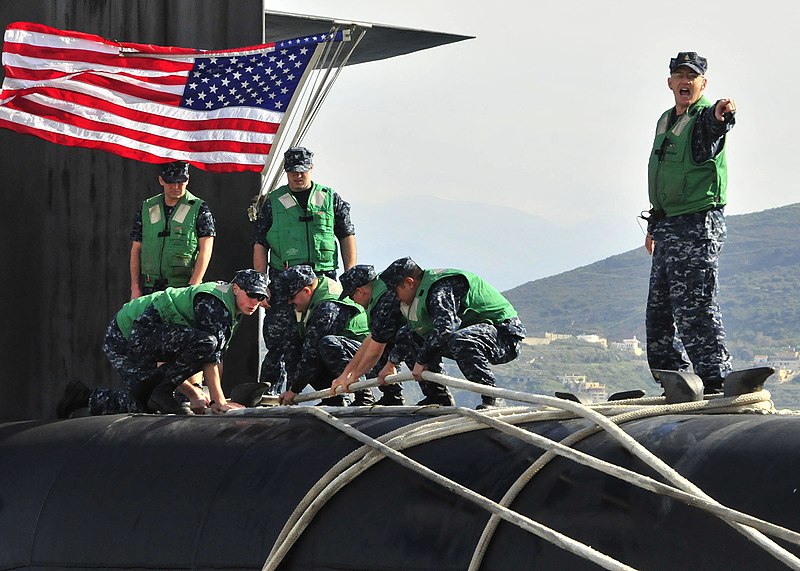 File:US Navy 100309-N-0780F-089 Crewmembers conduct mooring operations as the Ohio-class guided-missile submarine USS Florida (SSGN 728) arrives for a routine port visit to the island of Crete.jpg