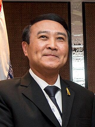 <span class="mw-page-title-main">Udomdej Sitabutr</span> Thai military officer and politician