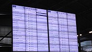 Utrecht station digital information board 2.jpg