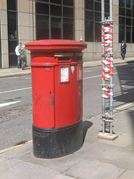 File:Victorian postbox - geograph.org.uk - 879895.jpg