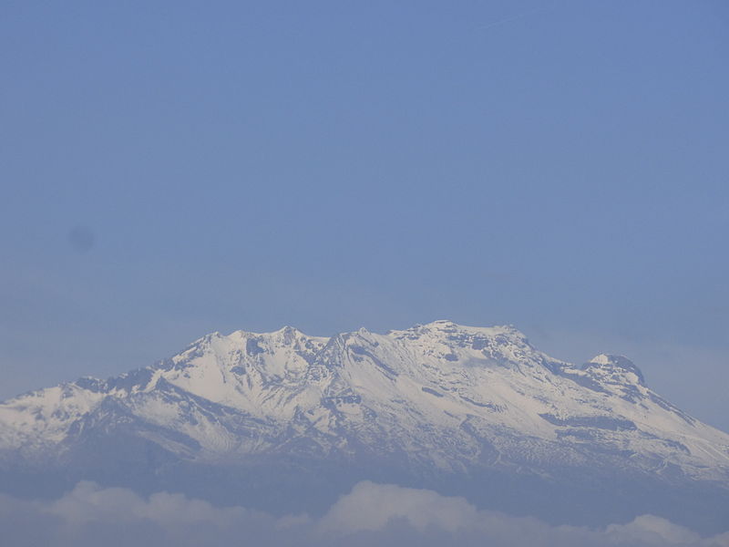 File:Vista del volcán Popocatépetl desde Puebla (01-01-15) 8.jpg