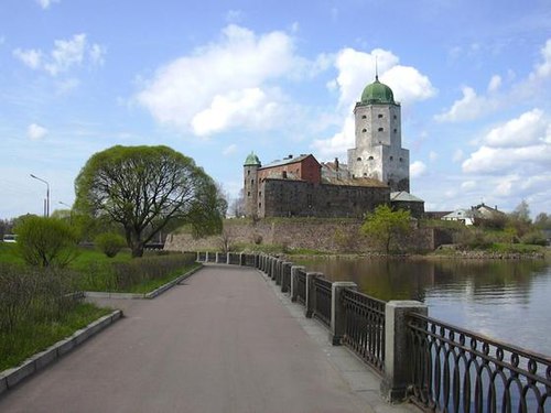 Zamek w Wyborgu, wybudowany przez Szwedów po założeniu miasta, mającego być bazą do dalszej ekspansji w Karelii (obecnie miasto nie wchodzi w skład Karelii, będąc częścią obwodu leningradzkiego).