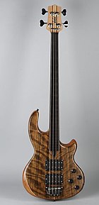 Wal Mk II Fretless Bass Wal front small.jpg