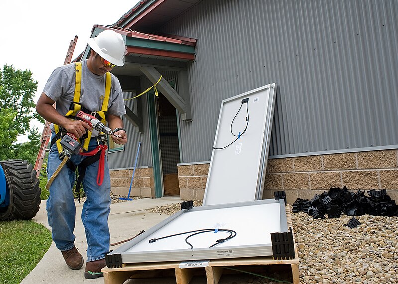 File:Wayne National Forest Solar Panel Construction (3725855540).jpg