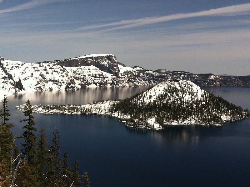 File:Wizard island at crater lake.jpeg