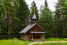 Wooden chapel 02.jpg