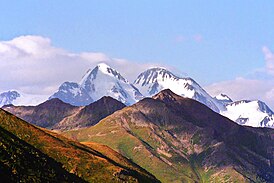 Гора Белуха, Кош-Агачский район, Алтай, снято со стороны Казахстана