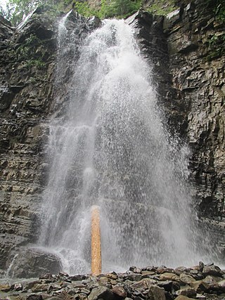 <span class="mw-page-title-main">Maniava waterfall</span> Waterfall in Ivano-Frankivsk Oblast, Ukraine