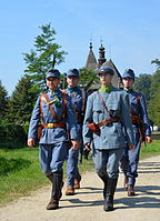 Grupa rekonstruktorów historii 32 regimentu landwehry z Gorlic wypożyczona na zdjęcia filmowe dla kanału TVP Historia
