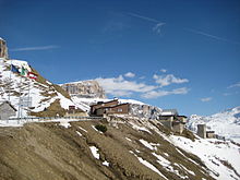 Gastejo sur la pasejkulmino de Sella