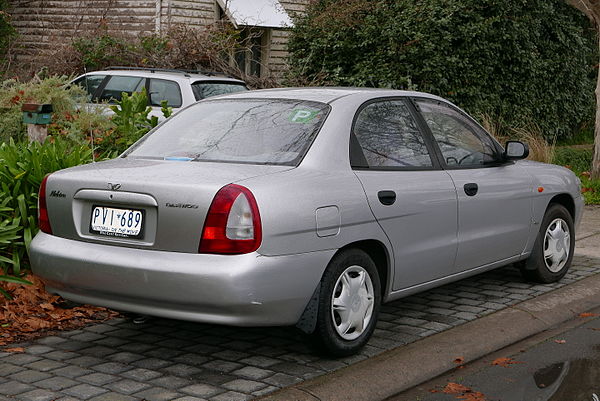 1999 Daewoo Nubira sedan (Australia)