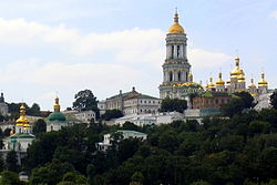 2005-08-15 Pechersk Lavra seen from river Dnepr Kiev 311 cropped.jpeg