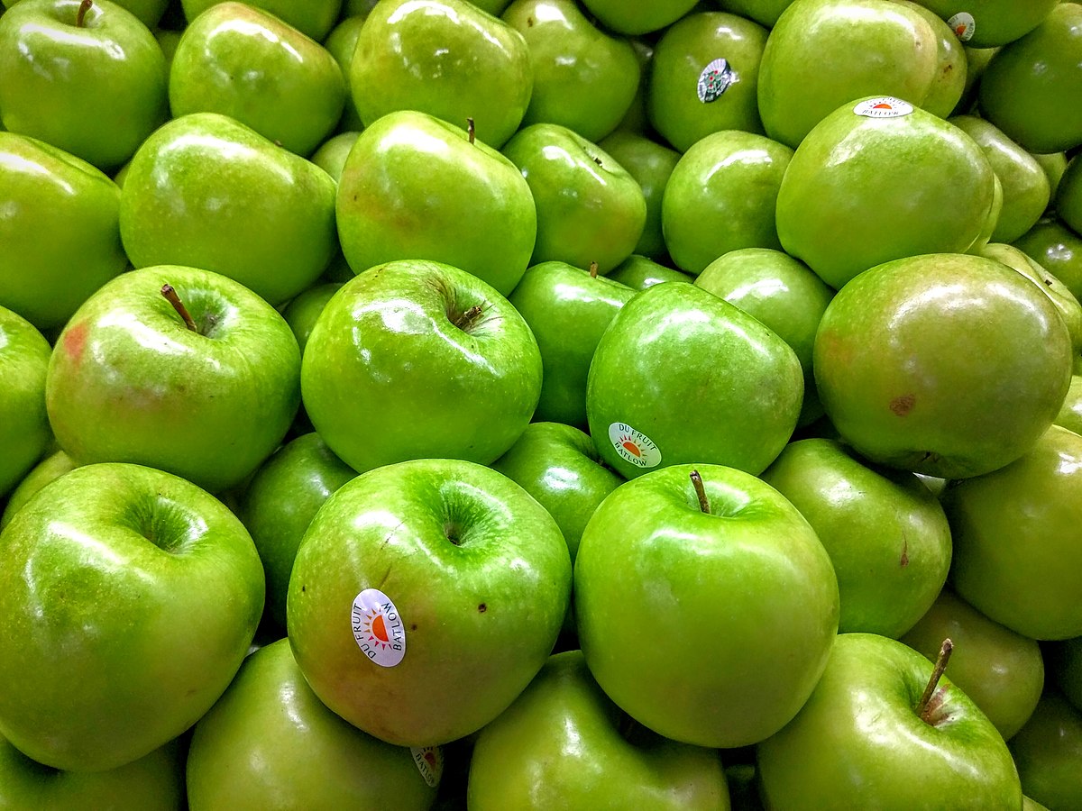 https://upload.wikimedia.org/wikipedia/commons/thumb/6/6d/2016-08-28_Green_apples.jpg/1200px-2016-08-28_Green_apples.jpg