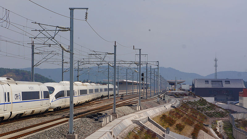 File:201603 A reconnected 380B enters Wuyibei Station.JPG