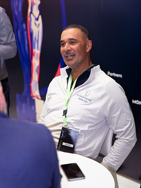 File:25th Laureus World Sports Awards - Ruud Gullit - 240421 154203.jpg