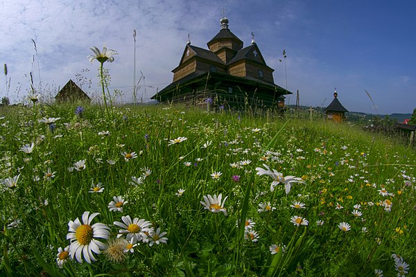  Церква Різдва Пресвятої Богородиці (дер.), смт Ворохта. © Сергій Криниця, ліцензія CC-BY-SA-4.0