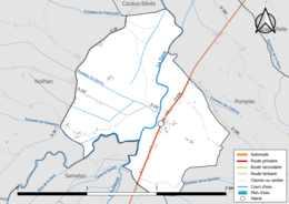 Carte en couleur présentant le réseau hydrographique de la commune