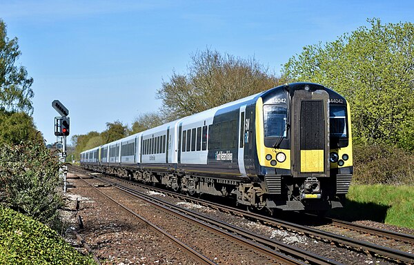 A South Western Railway Class 444 near Southampton Airport Parkway in April 2021