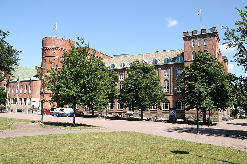 File:AF-borgen, framsida (juli 2008).jpg