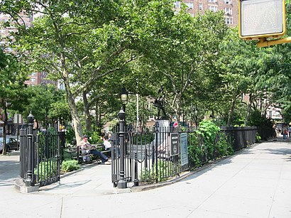 How to get to Abingdon Square Park with public transit - About the place